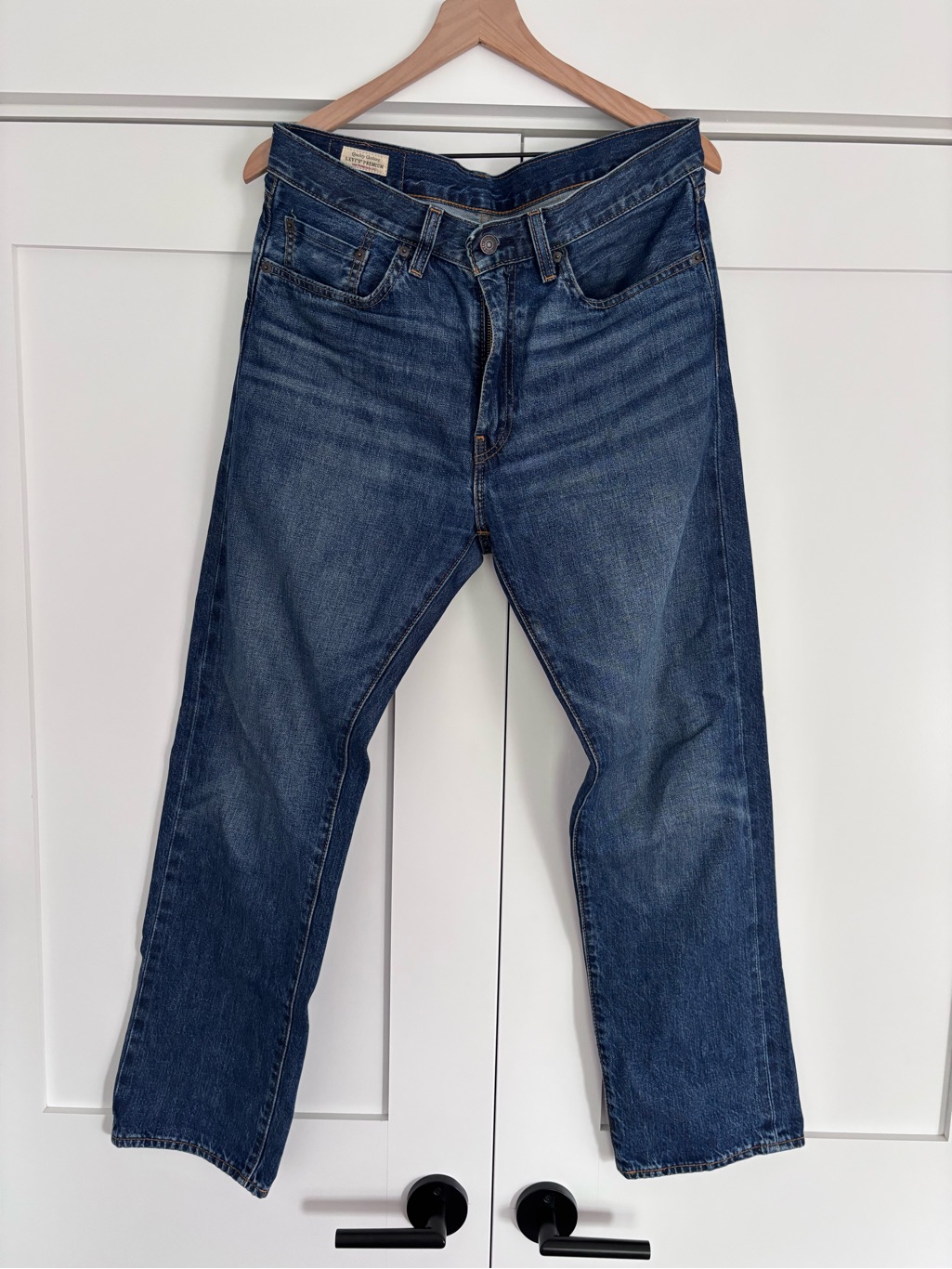 Men’s Levi’s 505 Zip Fly Medium Blue Straight Leg Jean, 31w X 30l